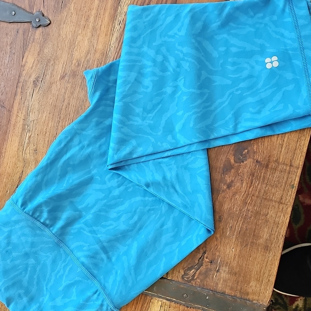 Sweaty Betty turquoise workout pants size large. Brand New Without Tags
